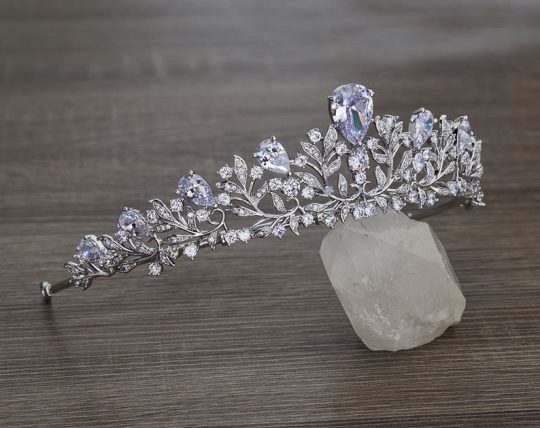 Diadème serre-tête mariage garni de diamants Pauline