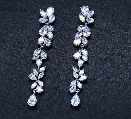 boucles d'oreilles de mariage longues