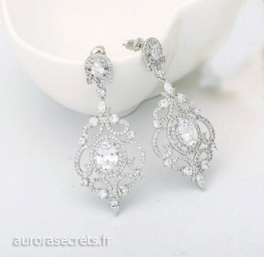 Boucles d'oreille chandelier mariage ornées oxydes de zirconium boucles pendantes argentées luxe