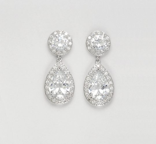 boucles oreilles classiques diamant