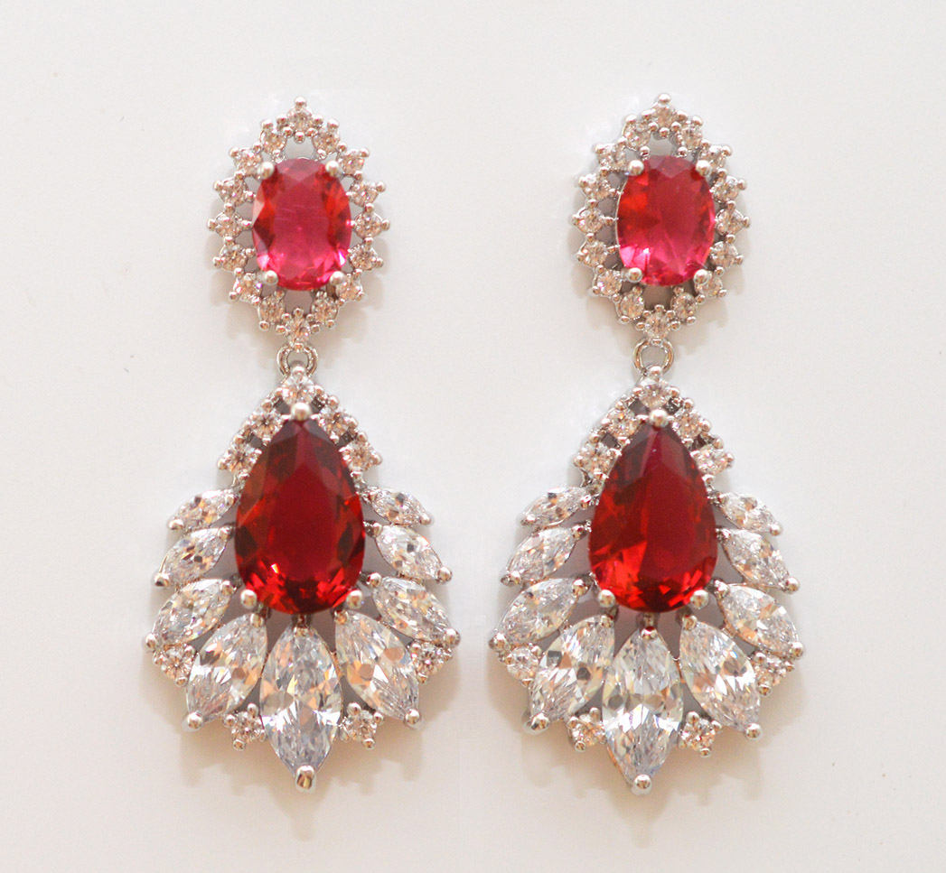 Boucles d'oreilles mariage rouges colorées rubis cristal Zircon