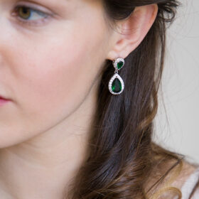 Boucles d’oreilles mariage vert émeraude en forme de goutte d’eau « Jana »