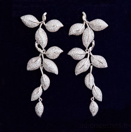 boucles d'oreilles pour mariée motif feuilles incrustées Oxydes de Zirconium