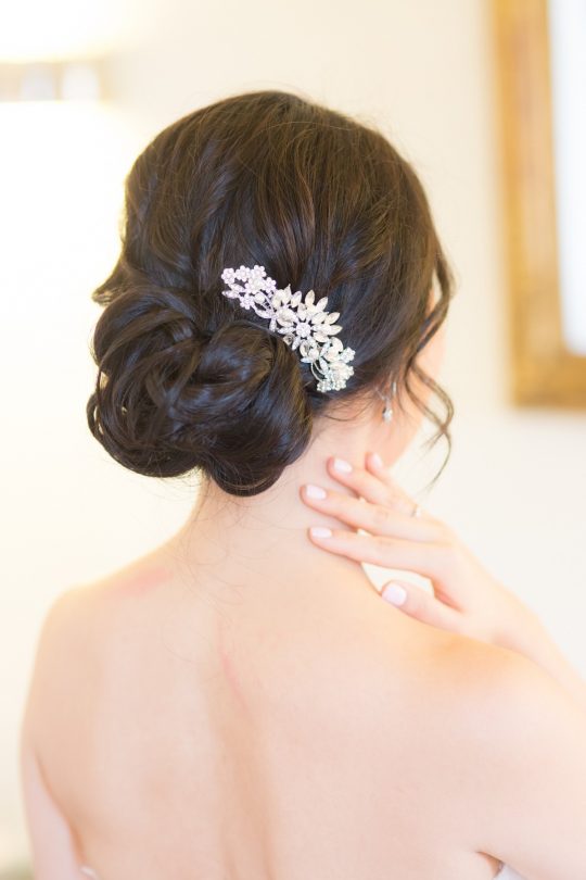 Peigne cheveux mariée fleur cristal bijoux de tête