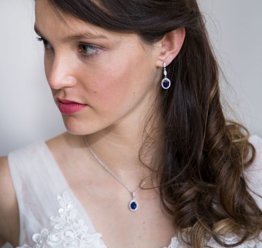 parure bijoux mariage cristal bleu pendentif oval