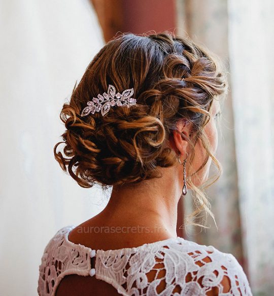 Peigne cheveux mariage feuilles cristal oxyde de zirconium sur mariée