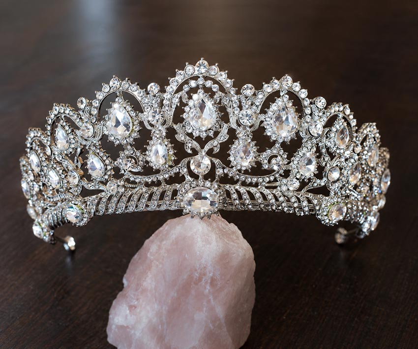 Diadème de mariée argenté ornée de strass « Rosalina »