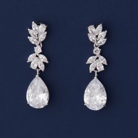 Boucles d'oreilles pour mariée ou soirée ornées oxydes de zirconium