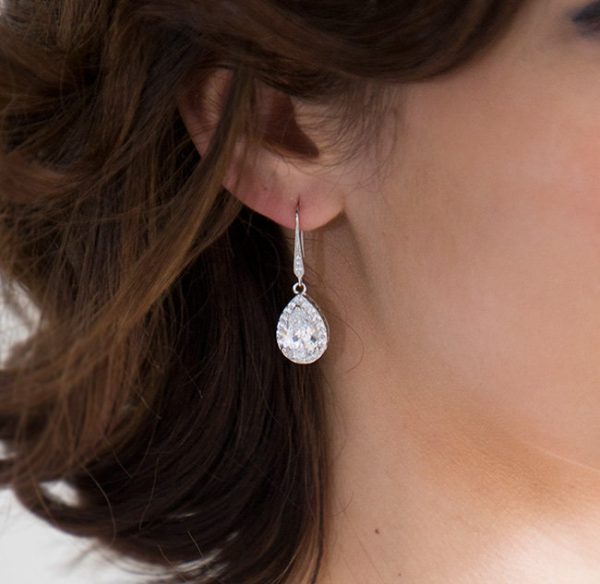 Boucles d'oreilles cristal mariage en forme de goutte ornées Zircon