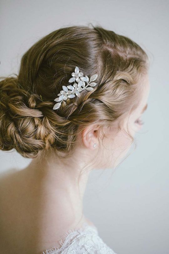 bijou cheveux mariage peigne fleurs feuilles