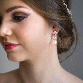 Boucles d’oreilles mariage pendantes perles Swarovski et Zircon Annalisa