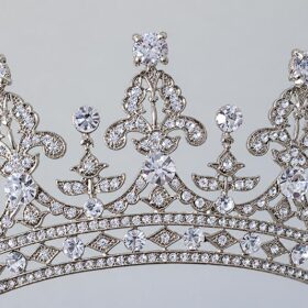 Alternative view of Diadème princesse cristal qualité premium, couronne mariage "Elisa"