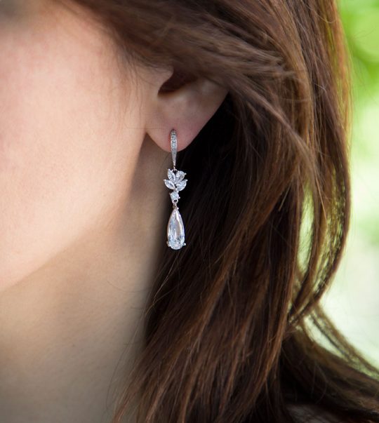 Boucles d'oreilles pour mariée pendantes zircon "Stephanie"