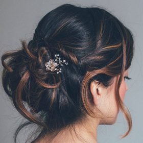 Pics coiffure mariage feuilles strass 3