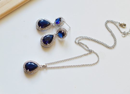 Ensemble collier boucles bleu mariage