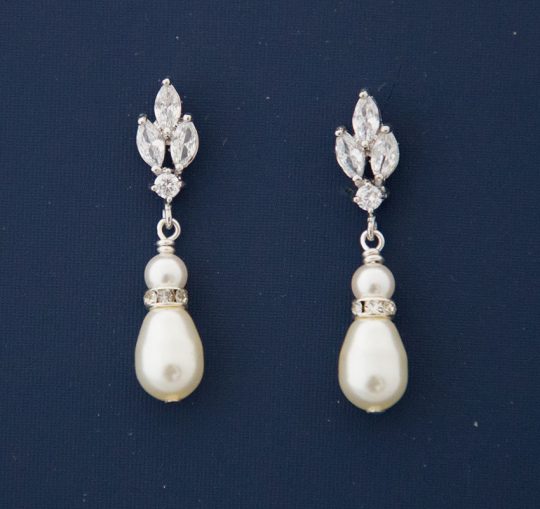 Boucles d’oreilles mariée perles Swarovski et cristal "Lauriane" – Image 3