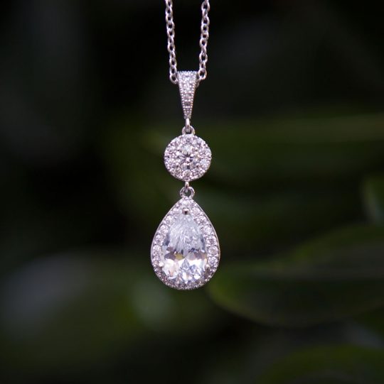 Collier pour mariée élégant diamanté Zircon