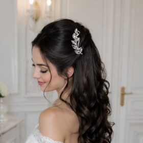 Broche de cheveux bohème argentée feuilles cristal « Angelina »