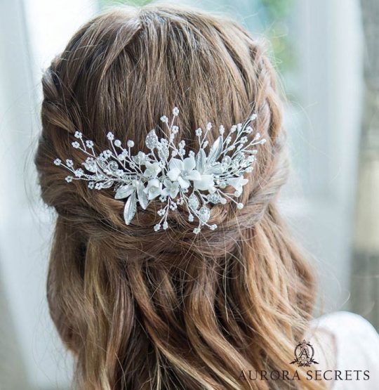 Bijou de cheveux mariage fleurs feuilles