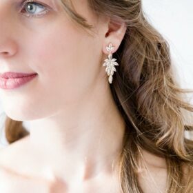 Boucles d'oreilles mariée élégantes en cristal Swarovski Célestine (2)