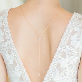 Bijou de dos mariage, collier doré perles Swarovski Sandrine