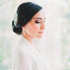 Peigne coiffure mariage, bijoux de cheveux cristal Dorothée 2