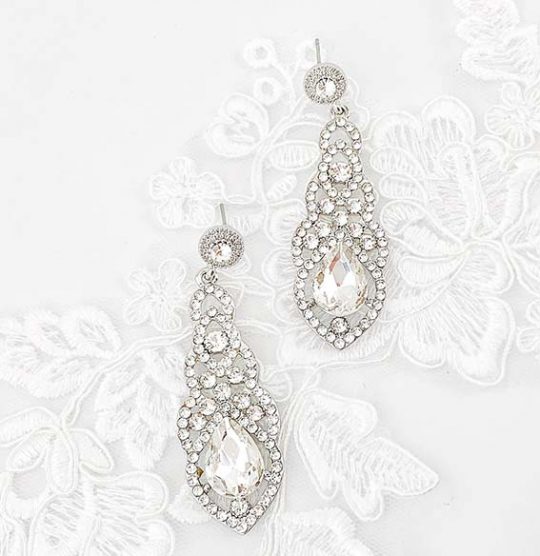 Boucles d’oreilles mariée pendantes sertis cristal Paola