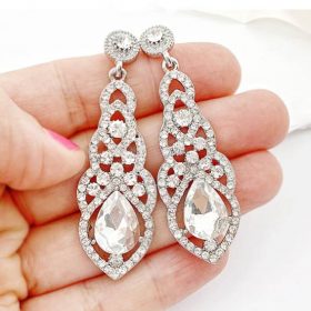 Boucles d’oreilles mariée pendantes sertis cristal Paola