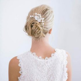 bijoux chignon mariage fleurs blanches sur peigne