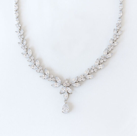 Collier mariage cristal, bijou argenté élégant chic "Allison" – Image 7