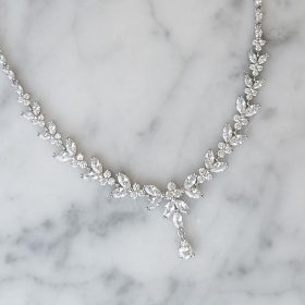 Collier mariage cristal, bijou argenté élégant chic Allison