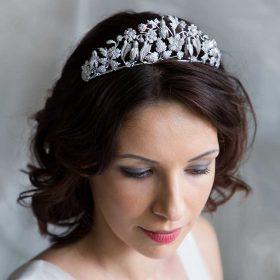 Diadème fleuri, accessoire de cheveux mariage en cristal Tatiana