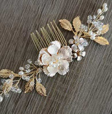 Accessoire cheveux mariage bohème bijou coiffure fleurs perles