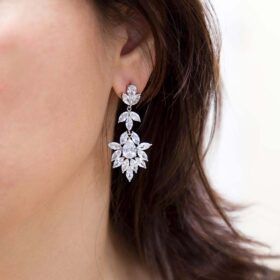 Boucles d’oreilles mariée pendantes originales Doria