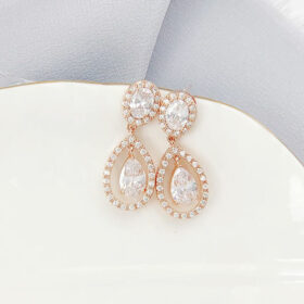 Boucles d’oreilles rose gold pour mariée romantiques 