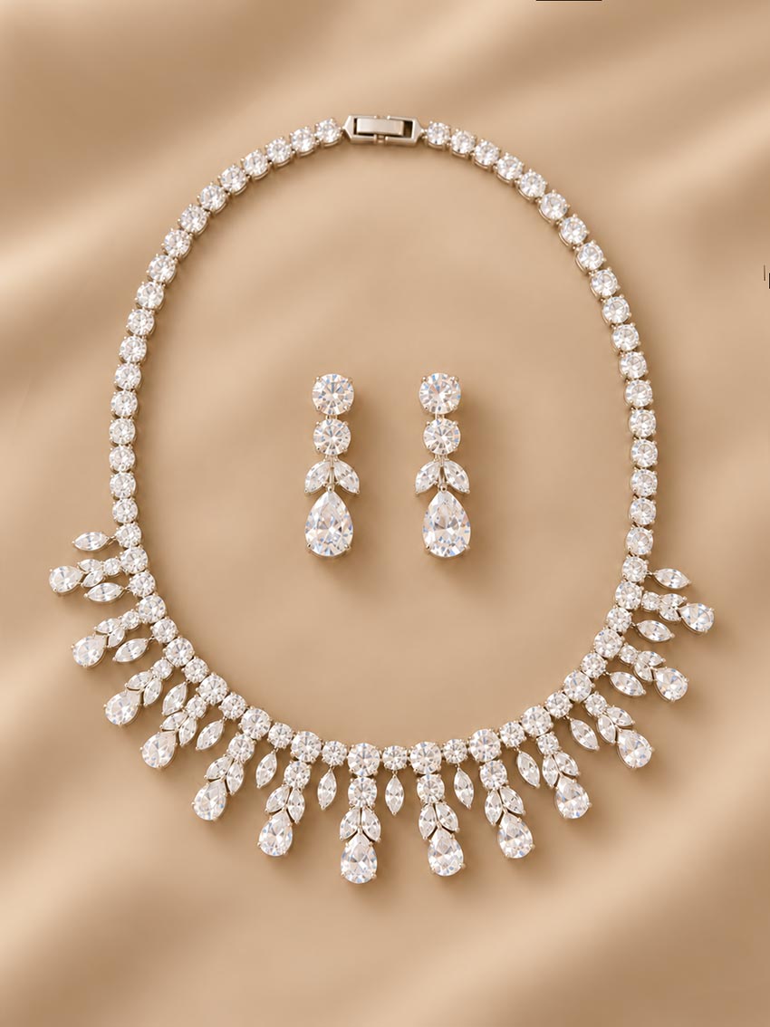 Collier princesse pour mariage luxe éclat diamanté "Romina" – Image 6