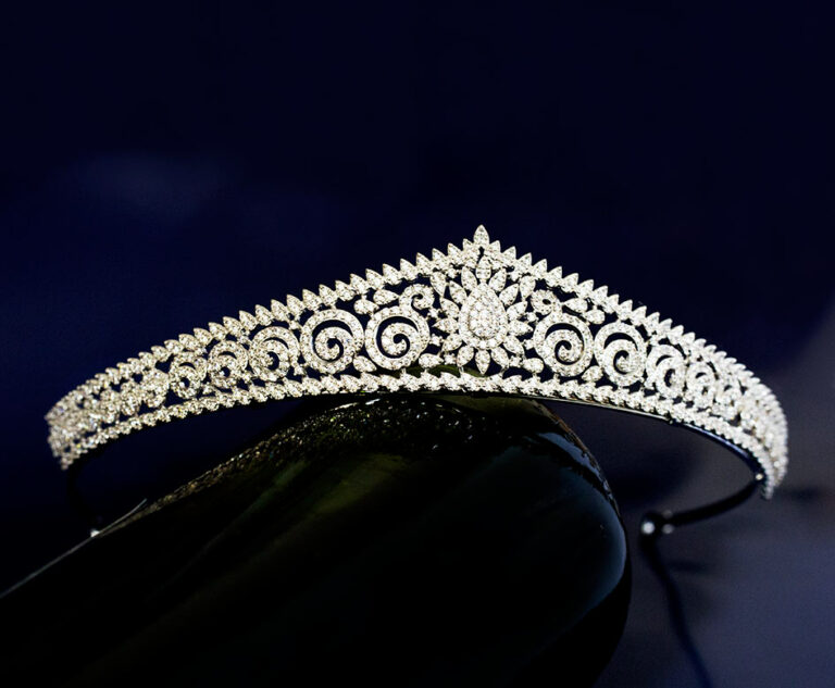 Couronne Diadème Princesse YGCHEN - Or Et Strass, Alliage Anti-Allergique - Pour Mariage, Fête, Anniversaire