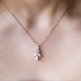 Parure bijoux mariée élégante pendentif en cristal « Colette»