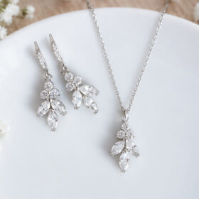 Parure bijoux mariée élégante pendentif en cristal « Colette»