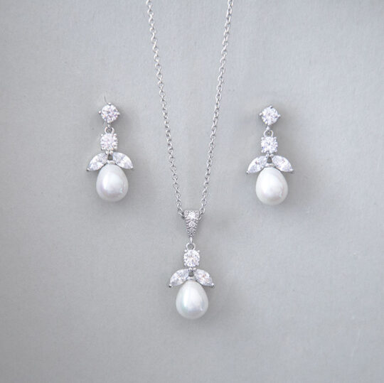 Parure bijoux mariage délicate perles et cristal Aprille