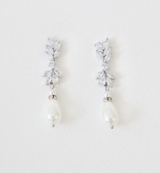 Boucles d’oreilles mariage pendantes perles et strass Aronia