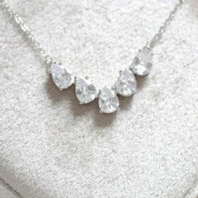 Collier mariée chic romantique gouttes en cristal zircon "Anna"