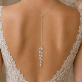Bijou de dos mariage avec collier chic romantique strass feuilles cristal "Claire"