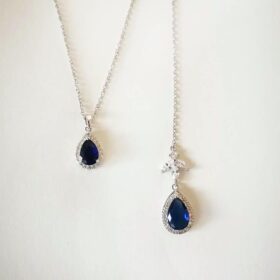 Bijou de mariage pour dos nu – Pendentif bleu saphir avec collier assorti