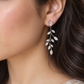 Boucles d’oreilles mariage raffinées à feuilles en cristal scintillant "Ariane"