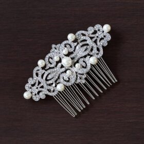 Alternative view of Peigne cheveux mariée élégance vintage avec cristaux et perles "Constance"