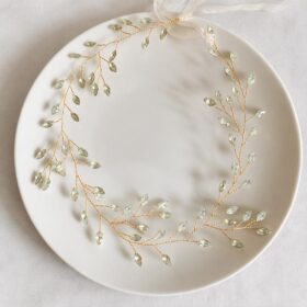 Vigne de cheveux de mariage dorée ornée de cristaux opale "Anita" – Image 3