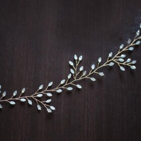 Vigne de cheveux de mariage dorée ornée de cristaux opale "Anita" – Image 5